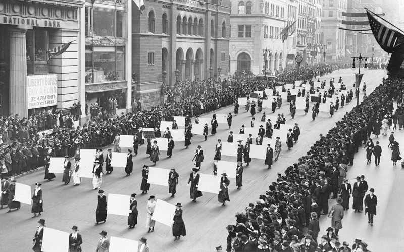 Suffrage women in ww1