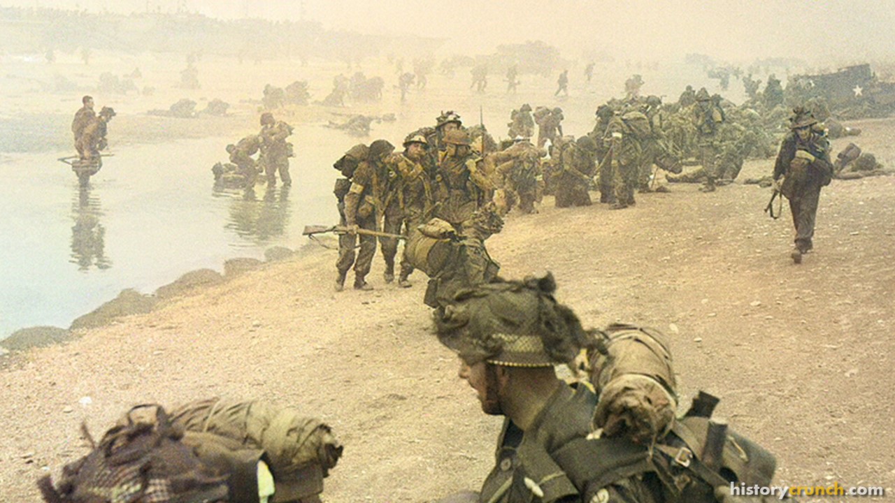 British infantry forces on Sword Beach during the D-Day Landings on June 6th, 1944. (Colorized by historycrunch.com)